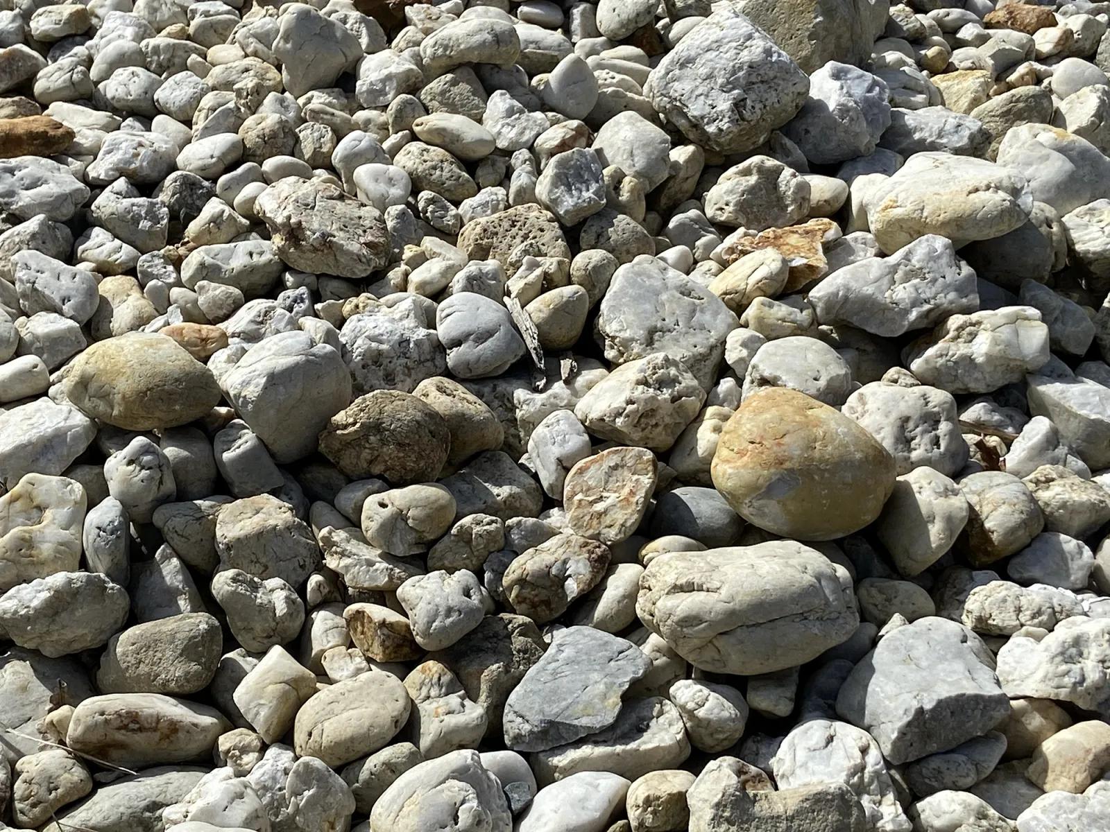 Quartz Rock Crushing Demonstration